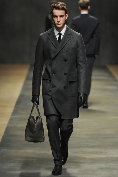 Look 5